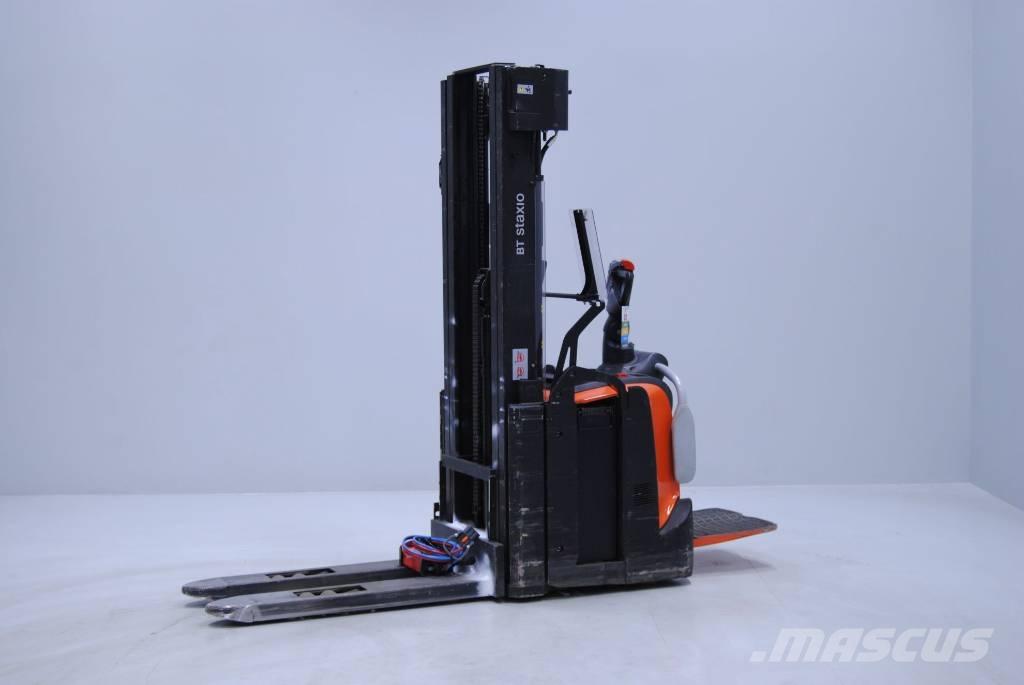 Toyota SPE140L 手推堆垛车