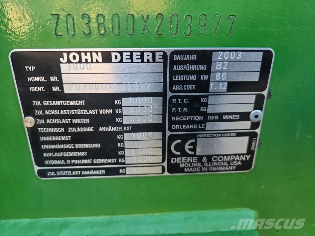 John Deere 3800 电动叉车
