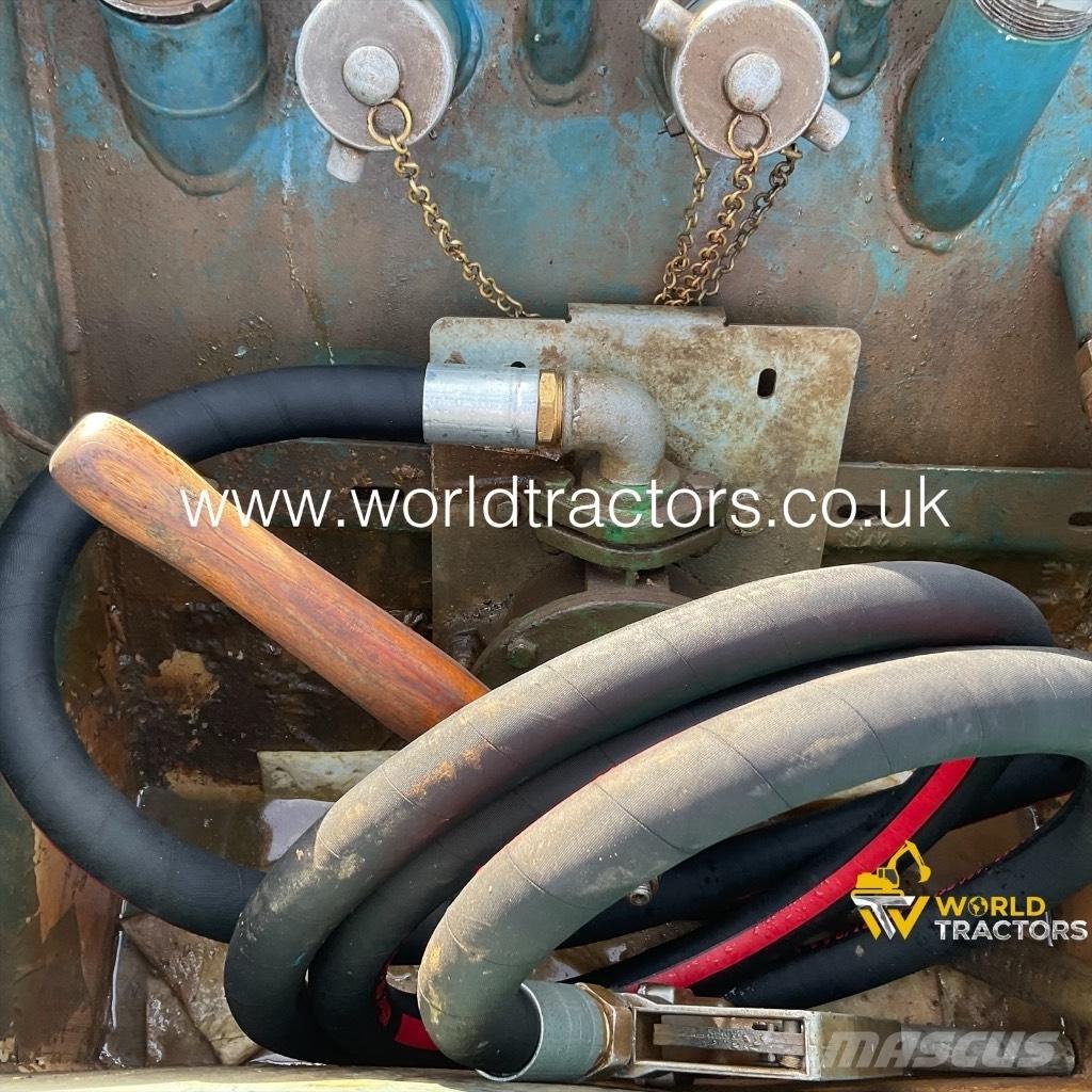  CONQUIP FUEL BOWSER 燃料和油箱