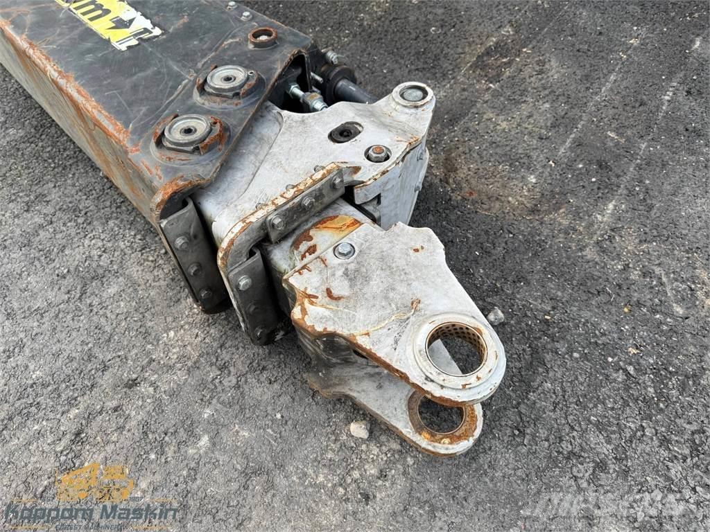 Komatsu 165F 货运起重机