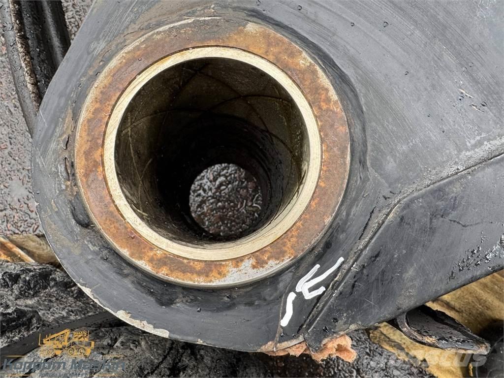 Komatsu 165F 货运起重机