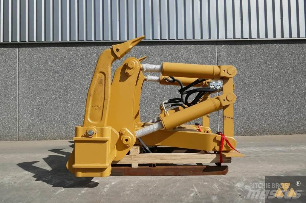 CAT D7E Ripper 其他组件