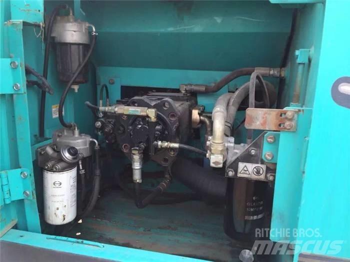 Kobelco SK 200-8 履带挖掘机