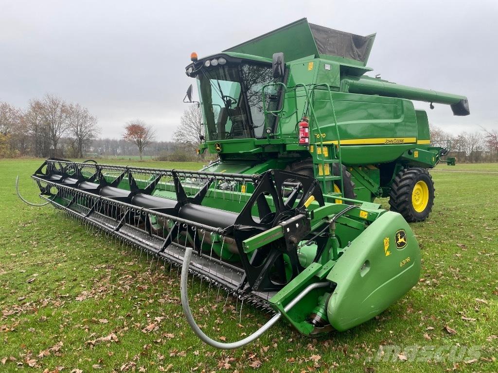 John Deere T 670 i 联合收割机