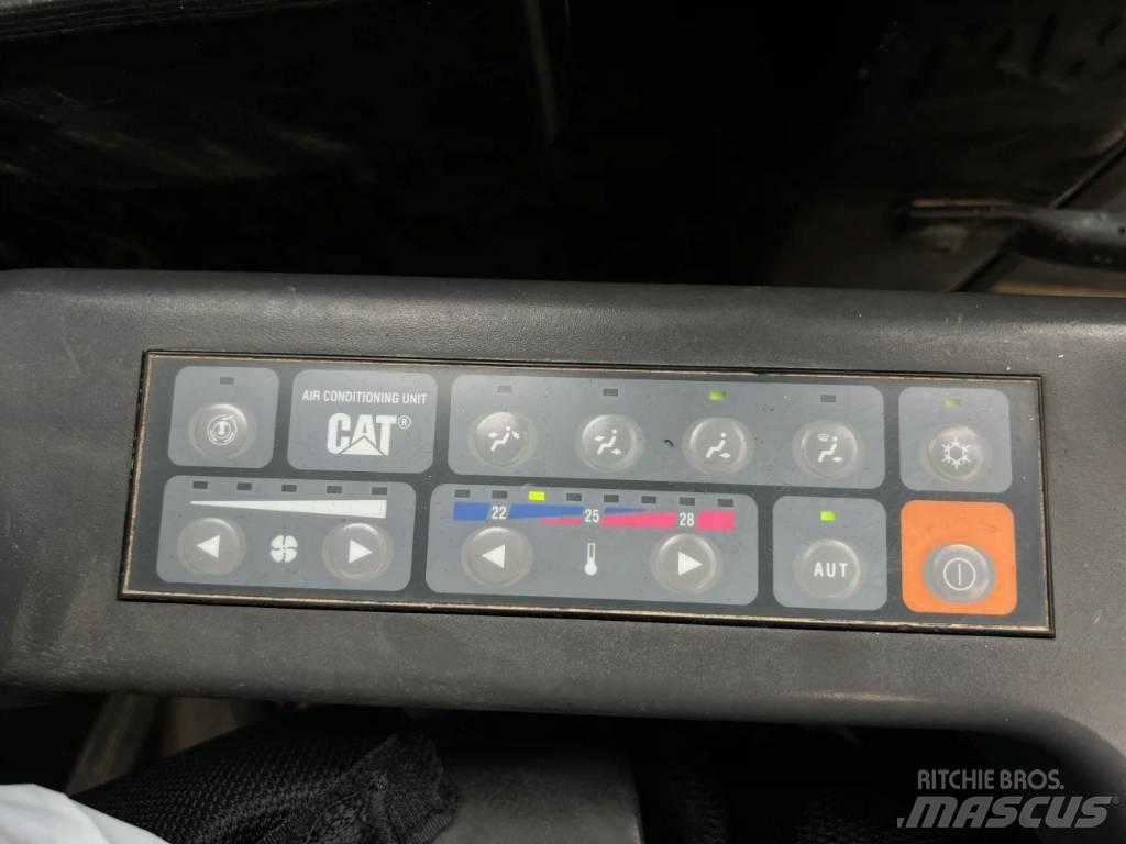 CAT 321D LCR 履带挖掘机