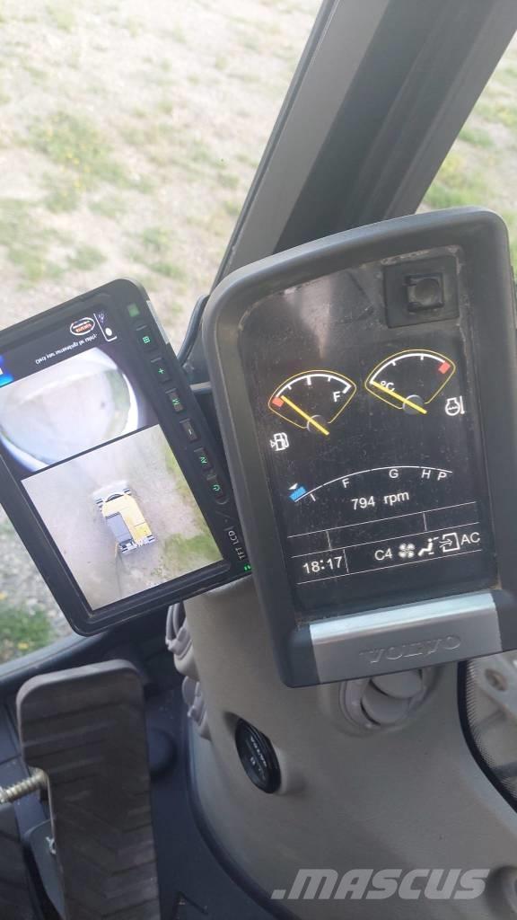 Volvo EC 220 DL 履带挖掘机