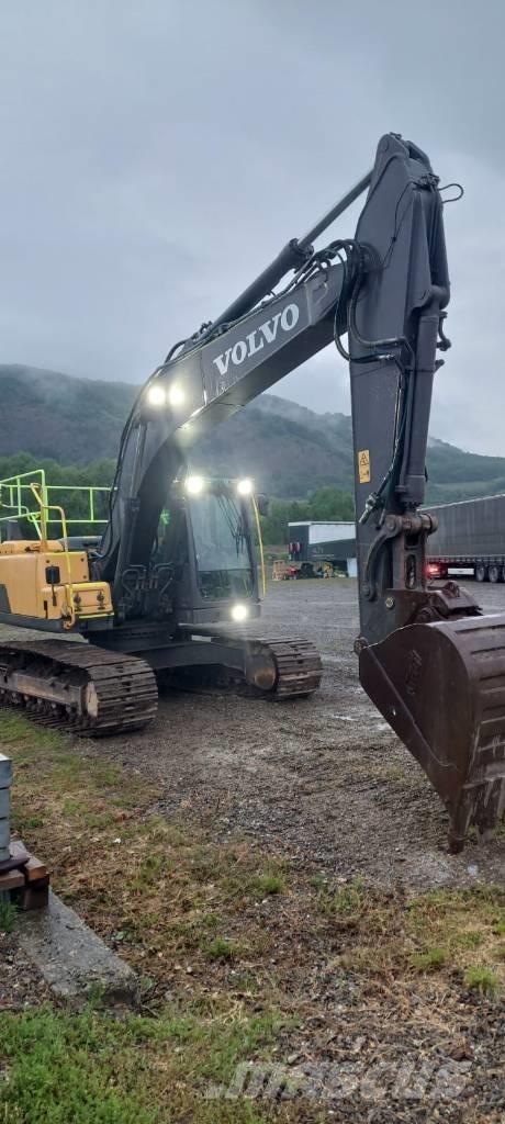 Volvo EC 220 DL 履带挖掘机