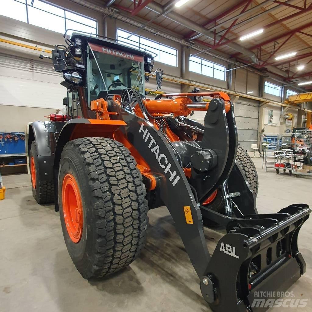 Hitachi ZW220-7 轮式装载机