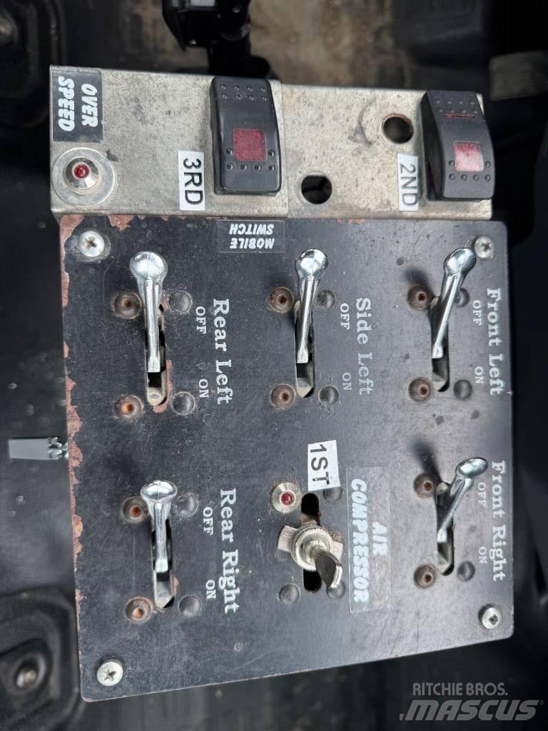 Ford F 650 水罐车