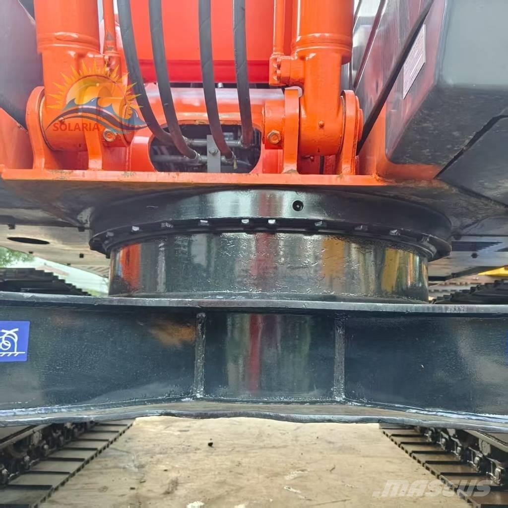 Hitachi ZX 120 履带挖掘机