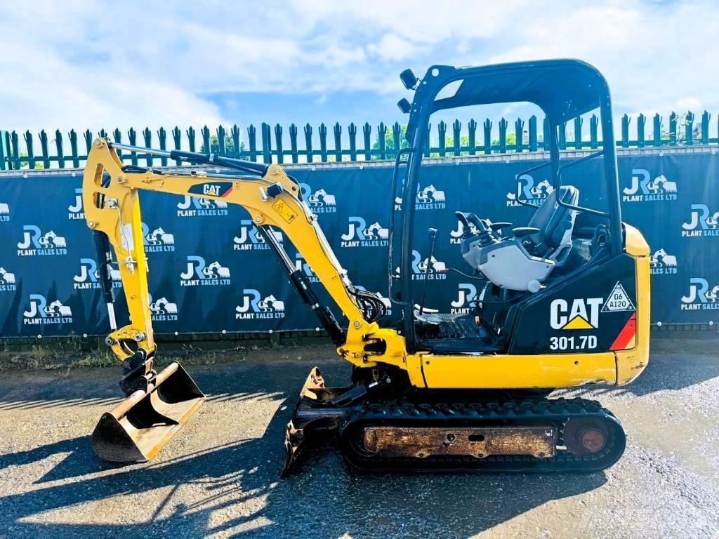 CAT 301.7 D 小型挖掘机