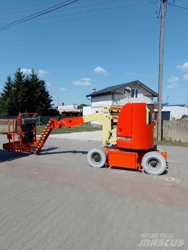 JLG E 300 AJP 曲臂高空工作平台