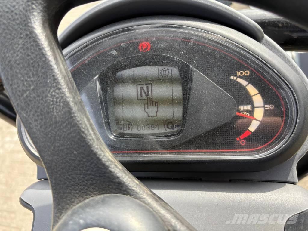 Giant G2200 E Xtra 小型装载机