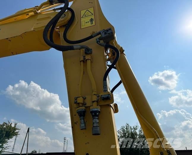 Komatsu PW 160-7E0 轮式挖掘机