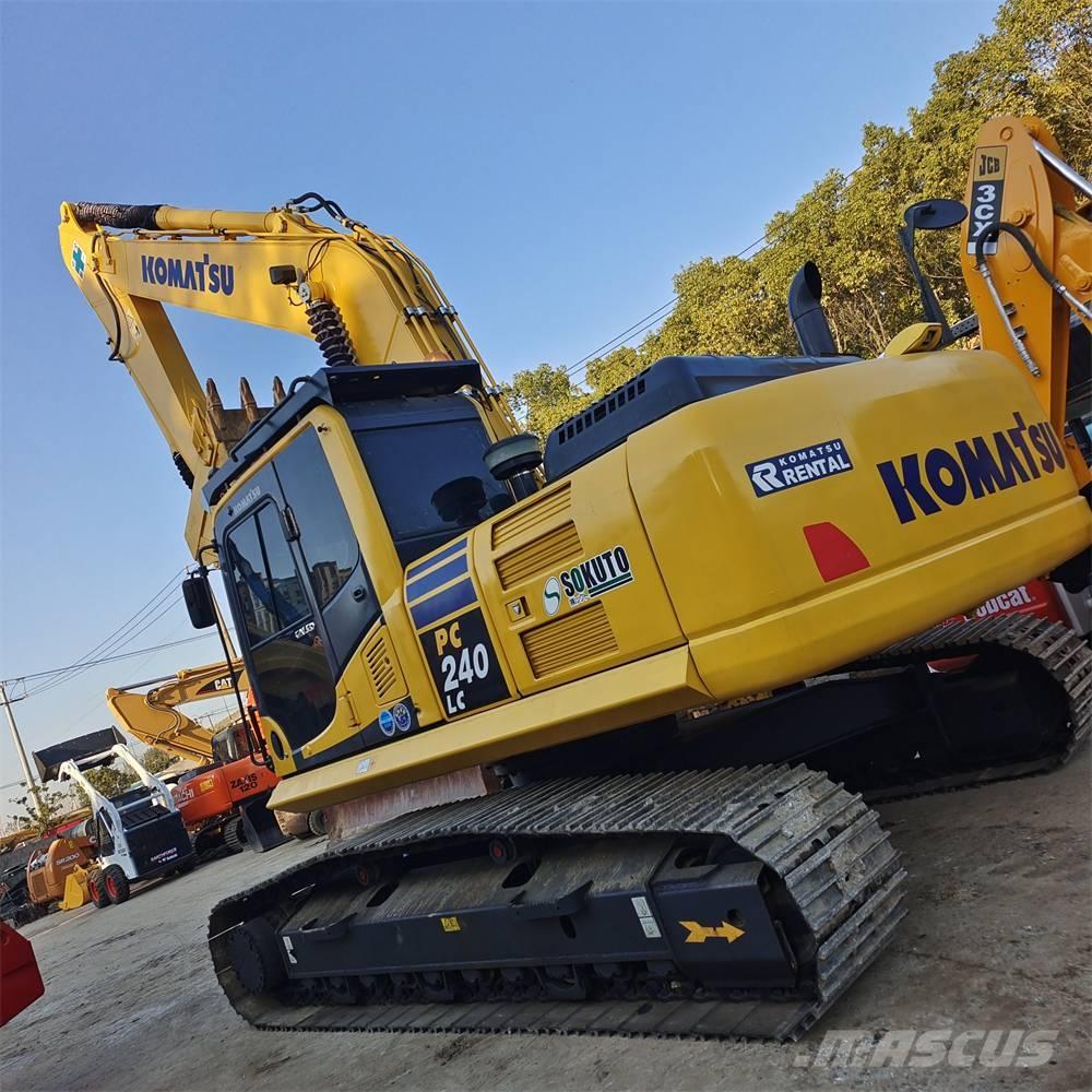 Komatsu PC 240 履带挖掘机