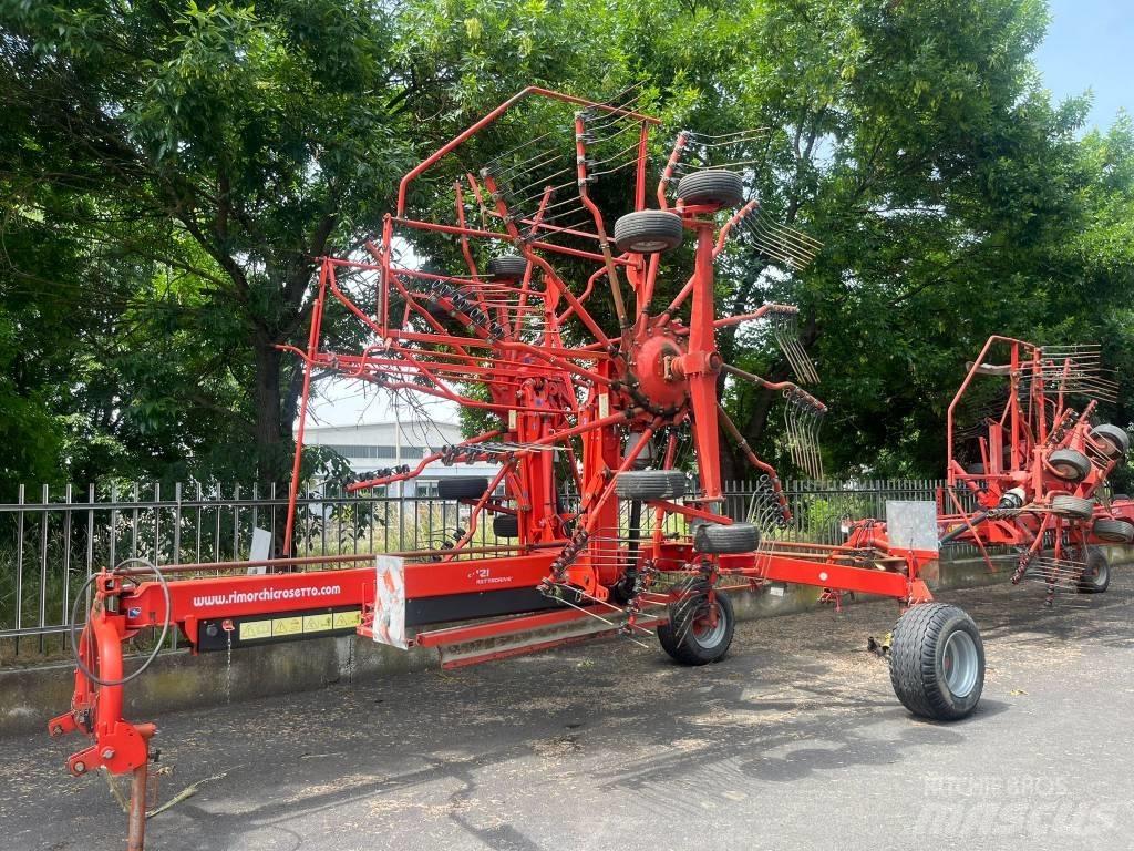 Kuhn GA 8121 料堆整形机