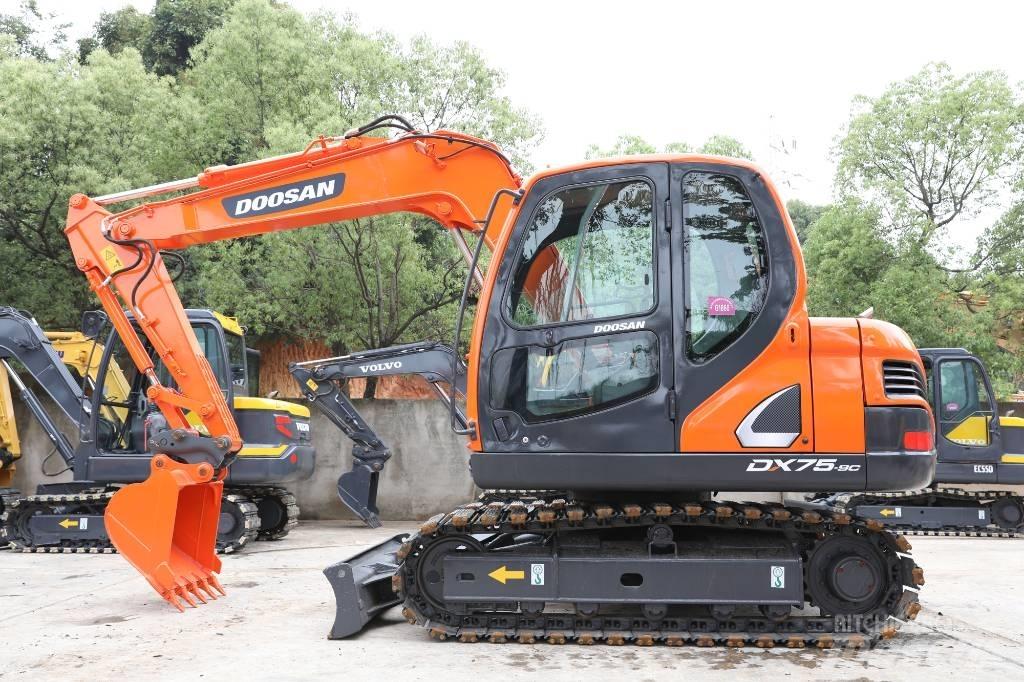 Doosan DX 75-9 C 小型挖掘机