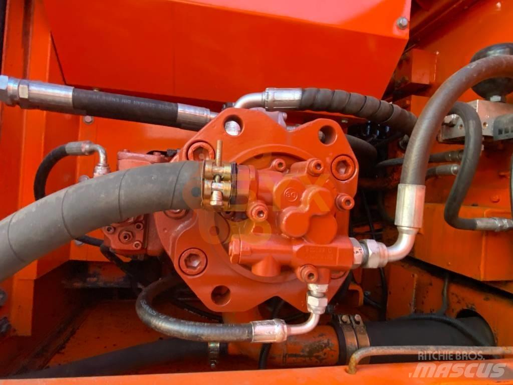 Doosan 220 LC-7 履带挖掘机