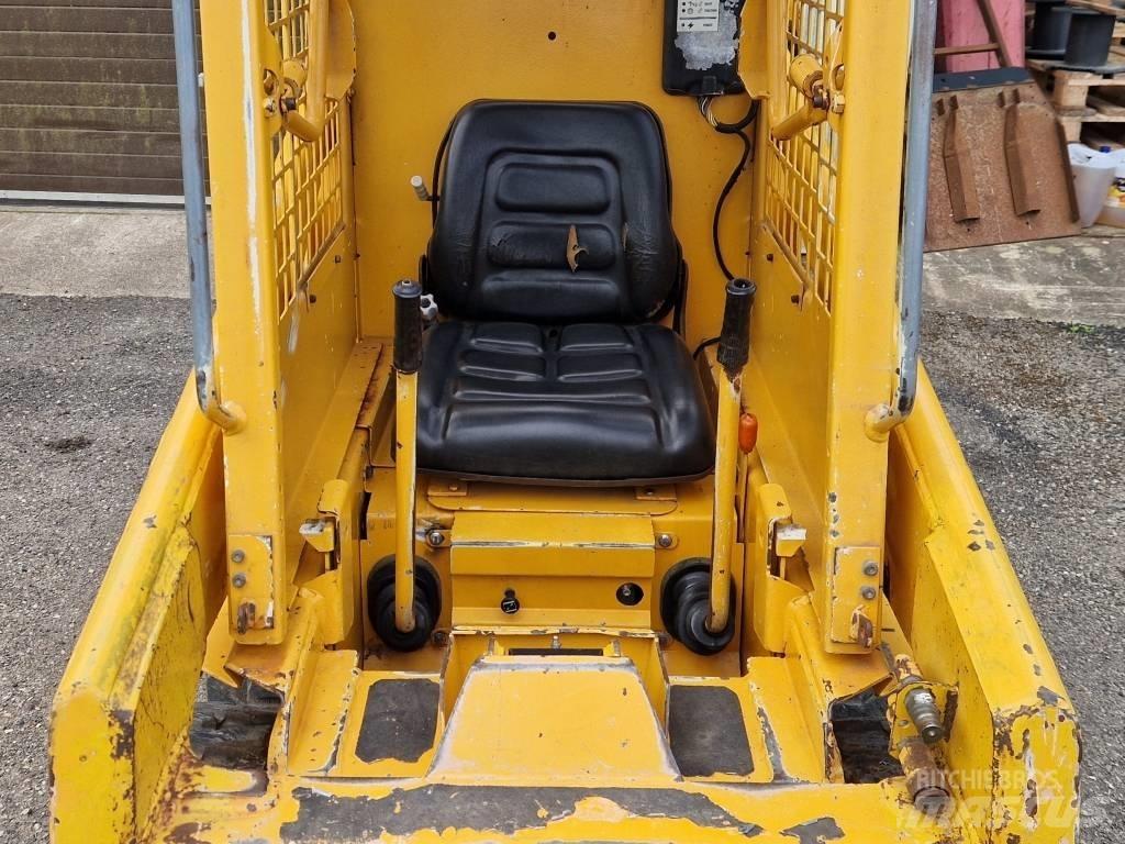 Bobcat 453 滑移装载机
