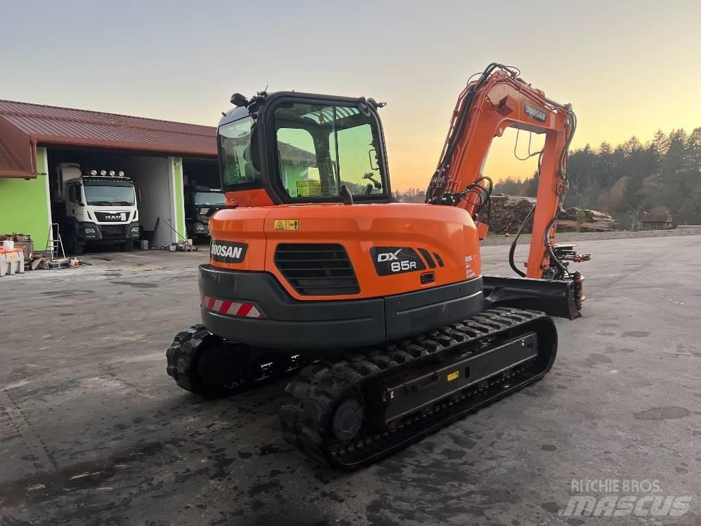 Doosan DX85R-3 中型挖掘机