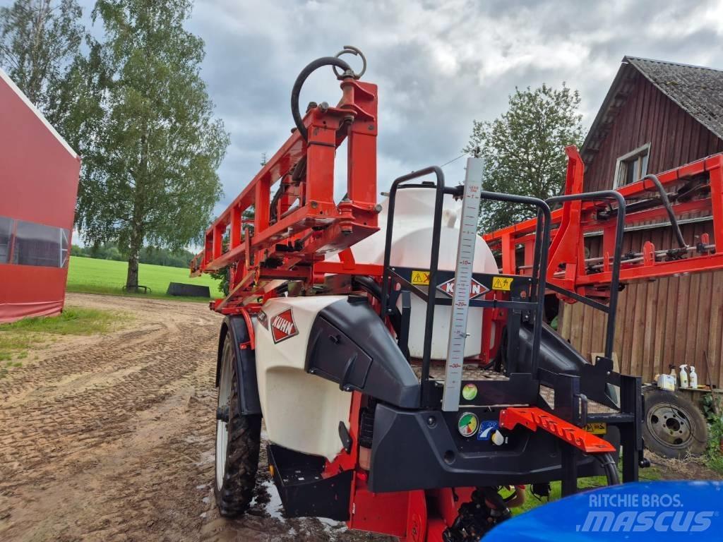 Kuhn Lexis 3000 牵引式喷雾机