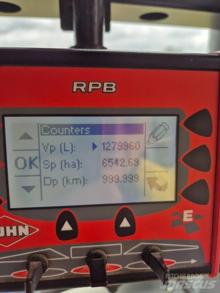 Kuhn Lexis 3000 牵引式喷雾机
