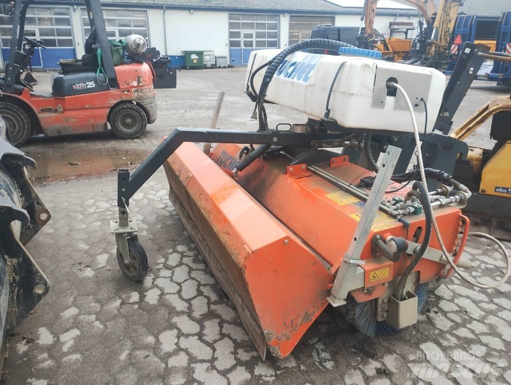 New Holland W70C 轮式装载机