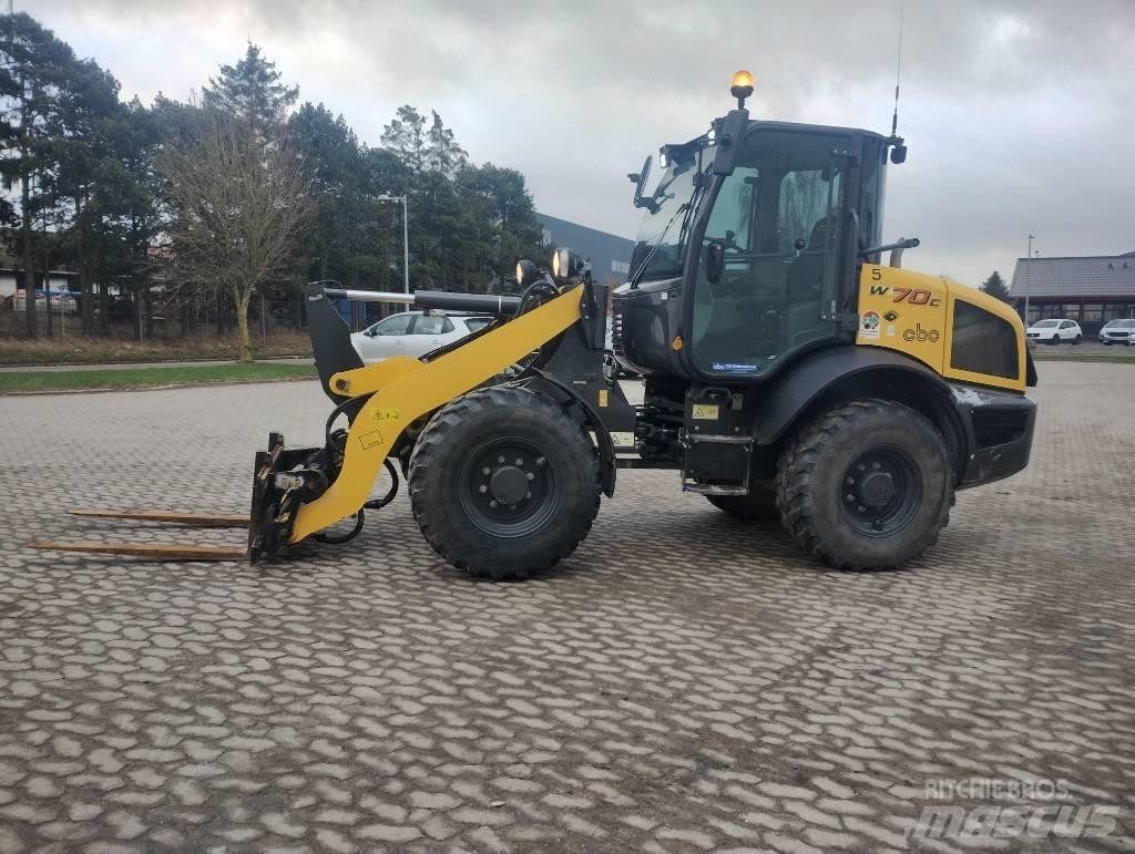 New Holland W70C 轮式装载机