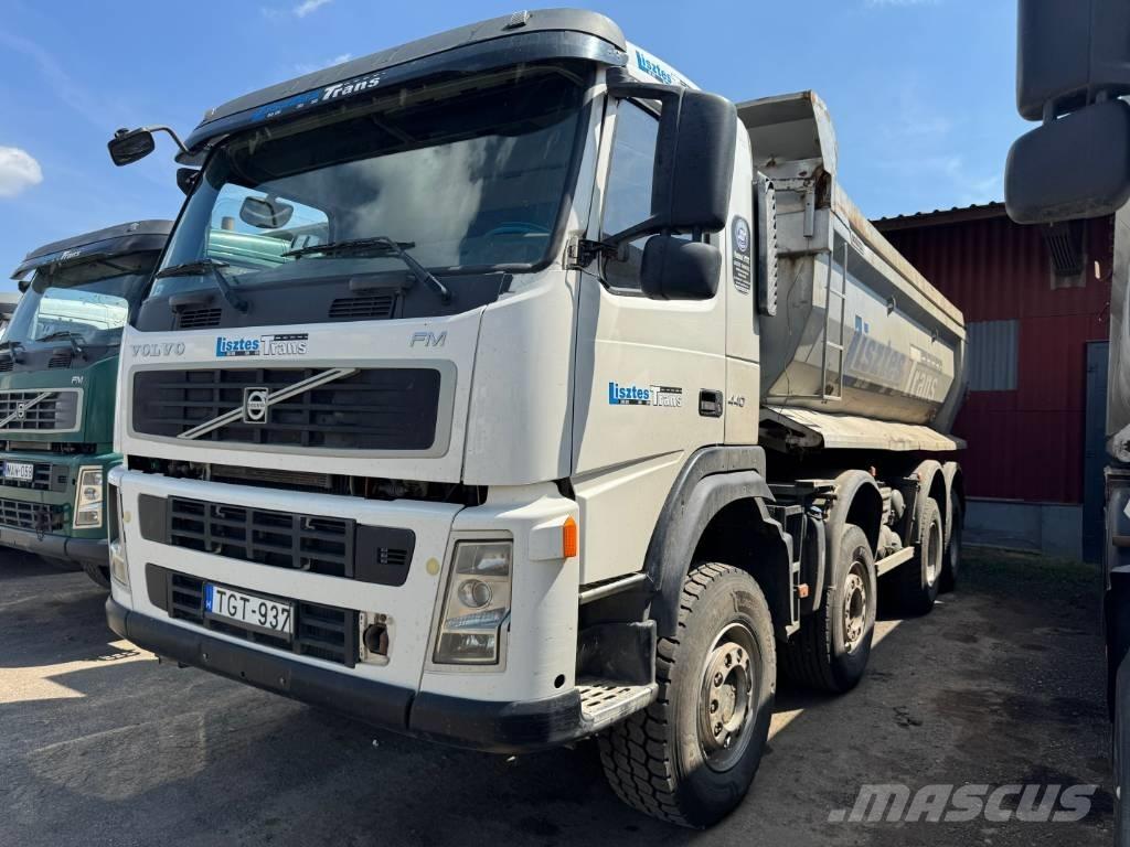 Volvo FM 13 440 8x6 自卸式货车