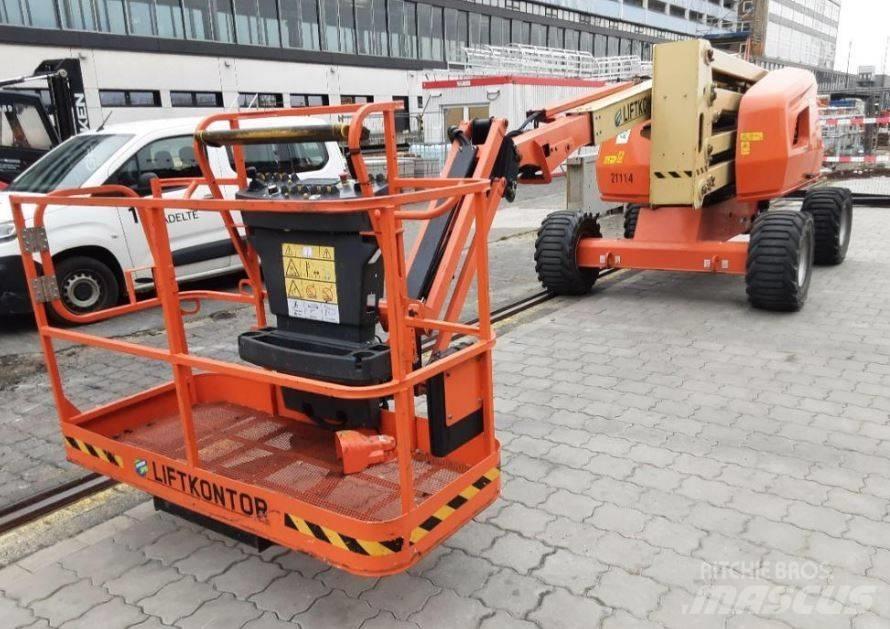 JLG 520 AJ 曲臂高空工作平台