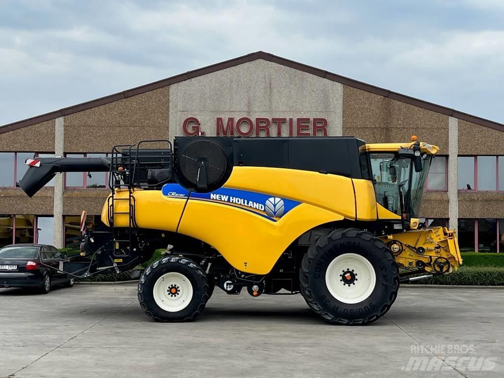 New Holland CR 9090 联合收割机