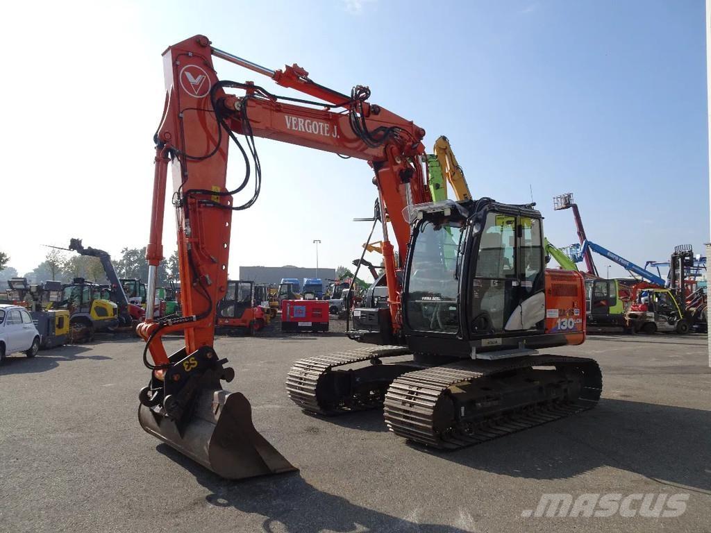 Hitachi ZX130LCN-6 履带挖掘机