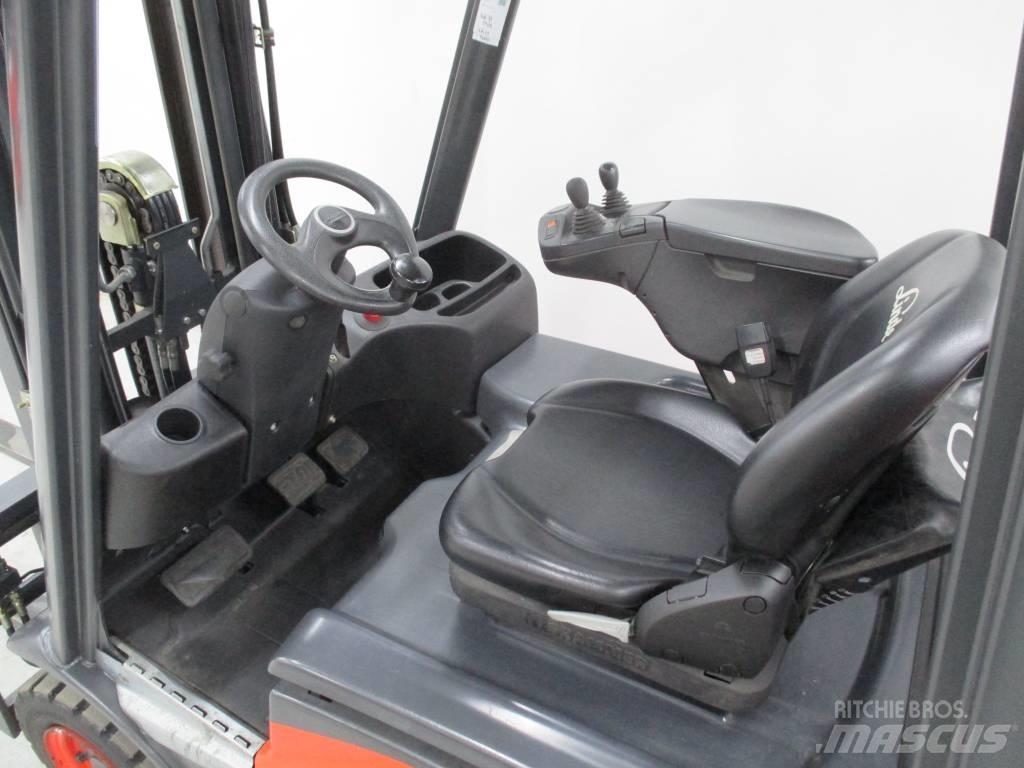 Linde E 16 C-02 电动叉车