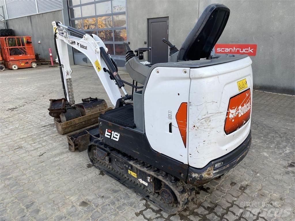Bobcat E19 轮式挖掘机