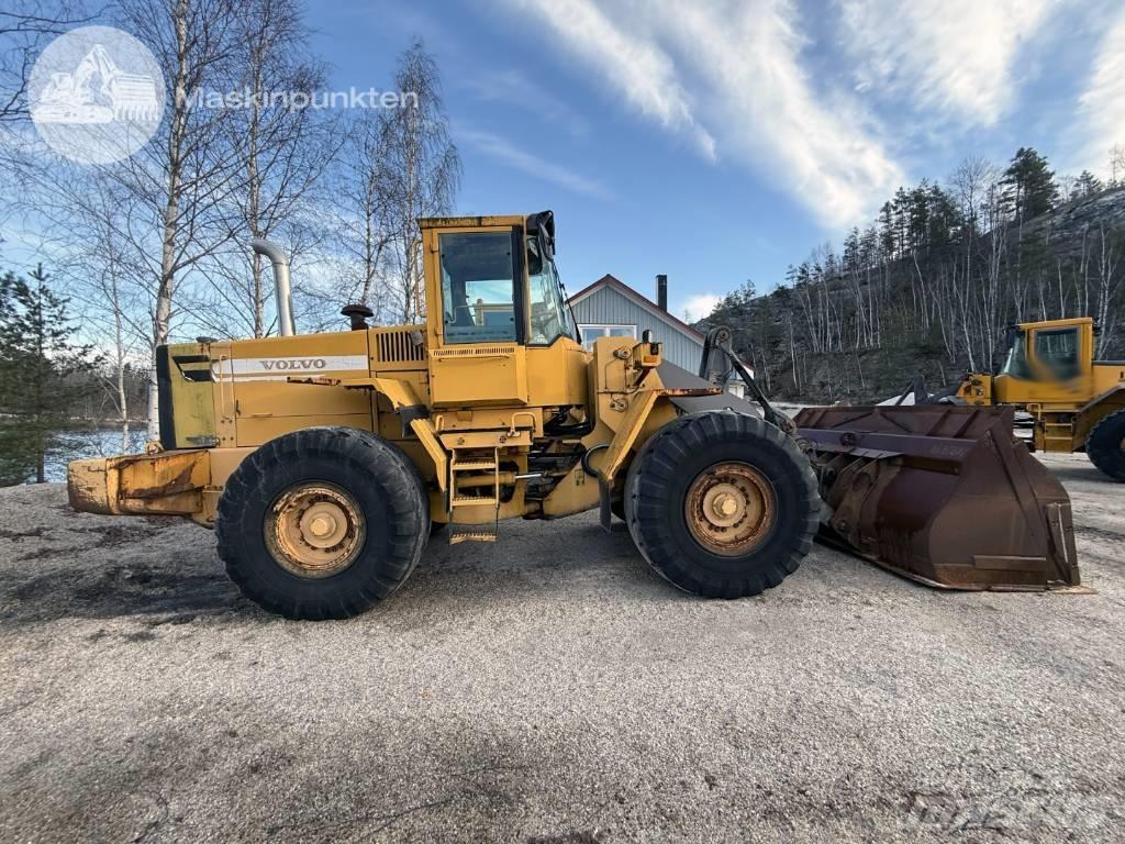 Volvo L 120 C 轮式装载机