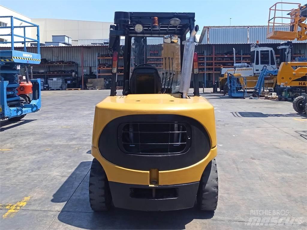 CAT DP45K 柴油叉车