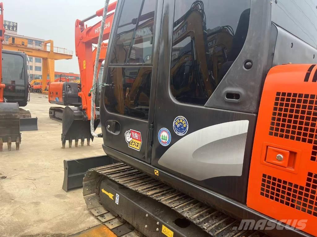 Hitachi ZX 60 小型挖掘机