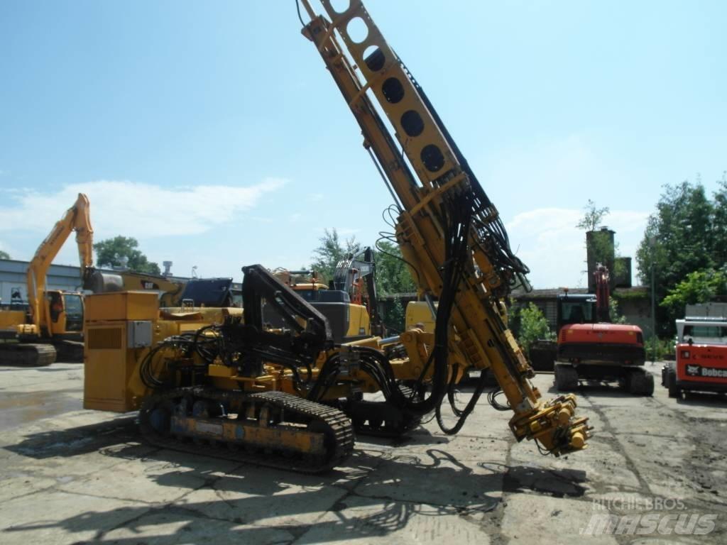 Klemm KR 806-3 工程钻机