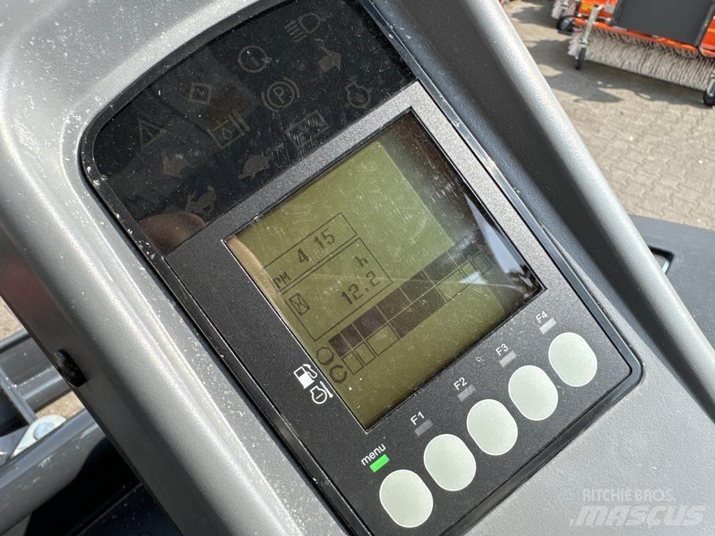 Yanmar VIO38-6 小型挖掘机