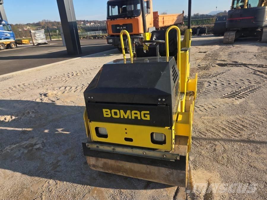 Bomag BW 100 AD-2 双轮压路机