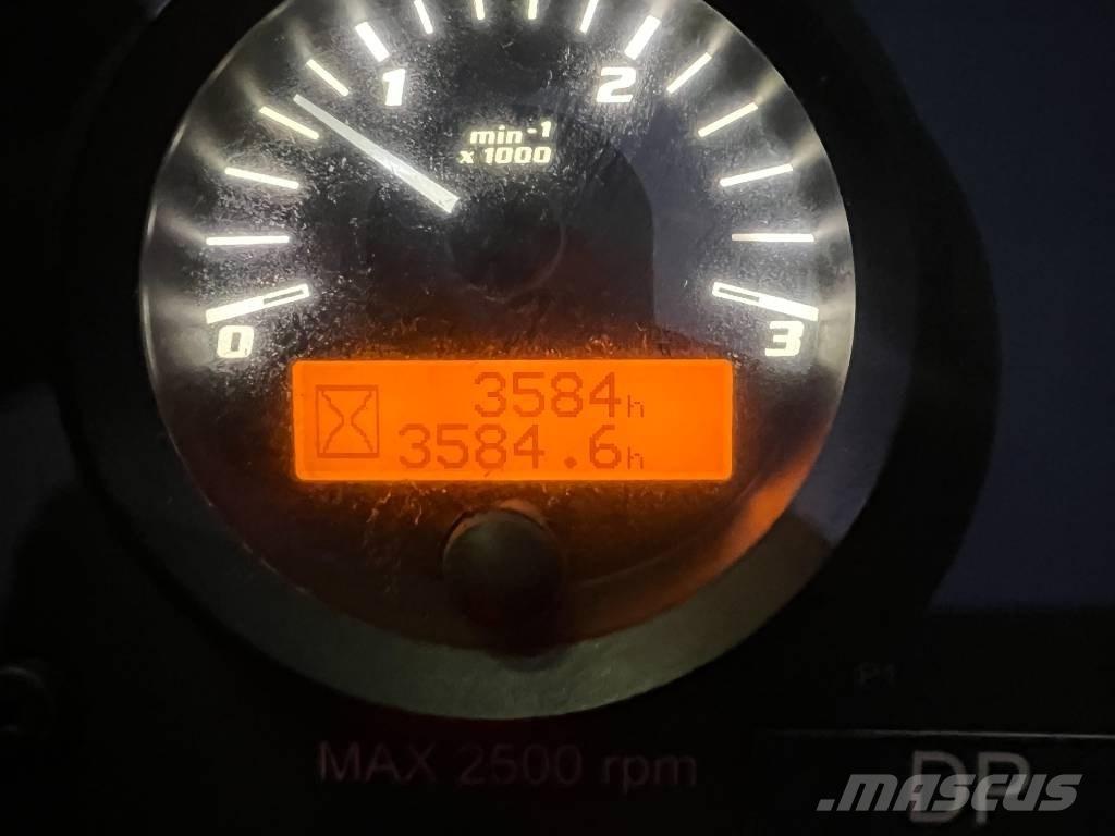 Sandvik DT1130i 隧道地下采矿钻机