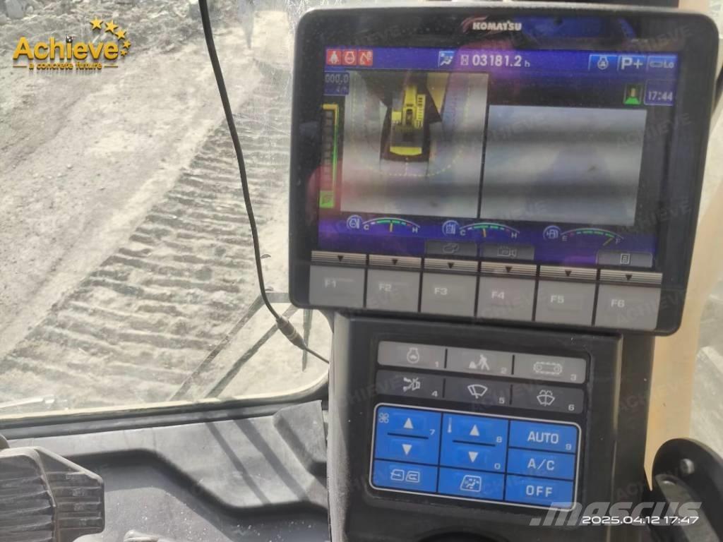 Komatsu PC 1250-11 履带挖掘机