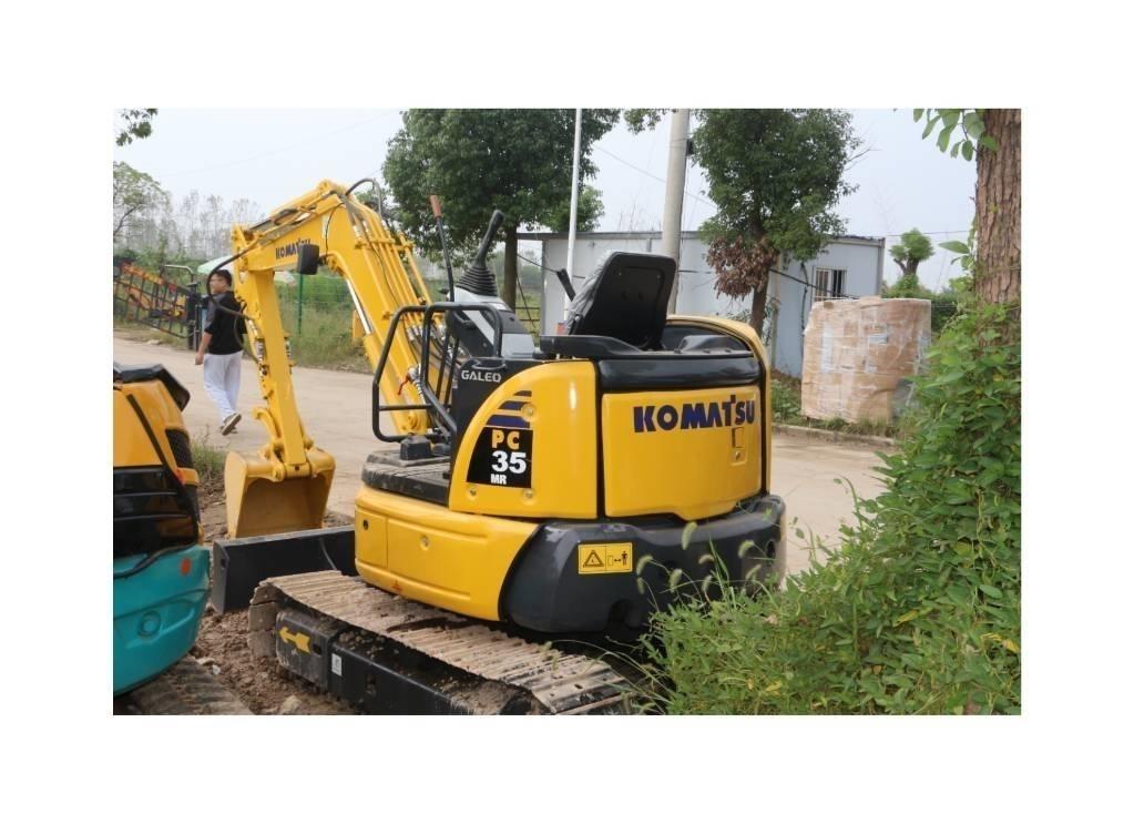 Komatsu PC 35 小型挖掘机
