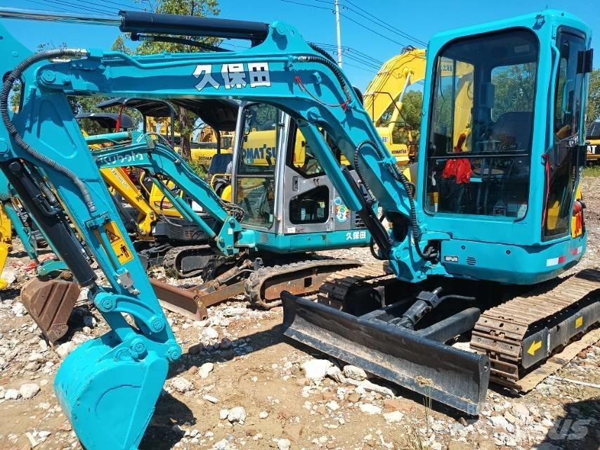 Kubota KX 135 小型挖掘机