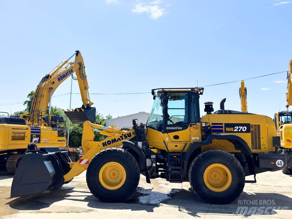 Komatsu WA270-8E0 轮式装载机