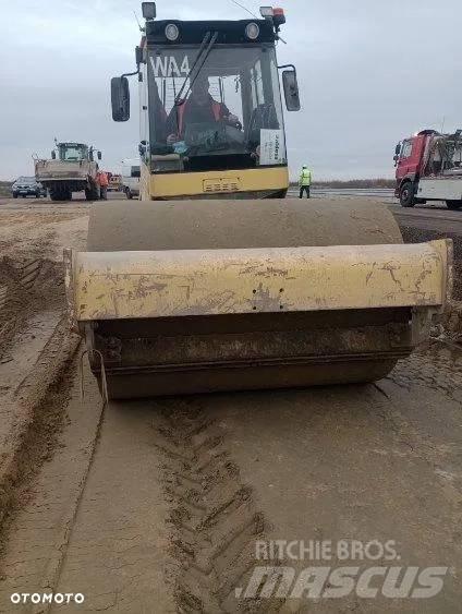 Bomag BW 213 D-4 单轮压路机