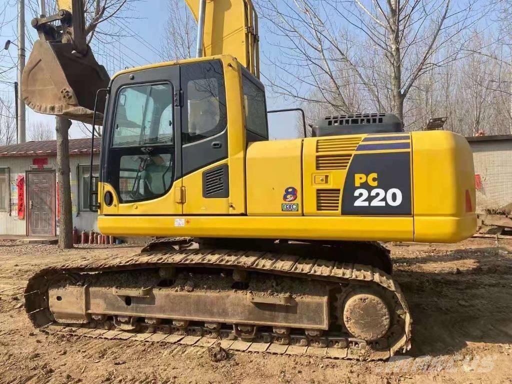 Komatsu pc220-8 履带挖掘机