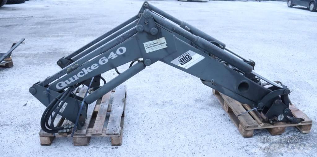 Belarus mtz 820 前装载和挖掘机