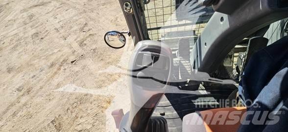 Doosan DX210W 轮式挖掘机