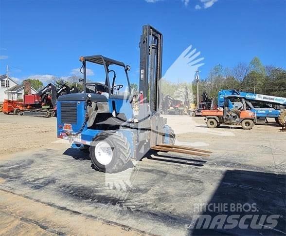 Moffett M55 车载式叉车